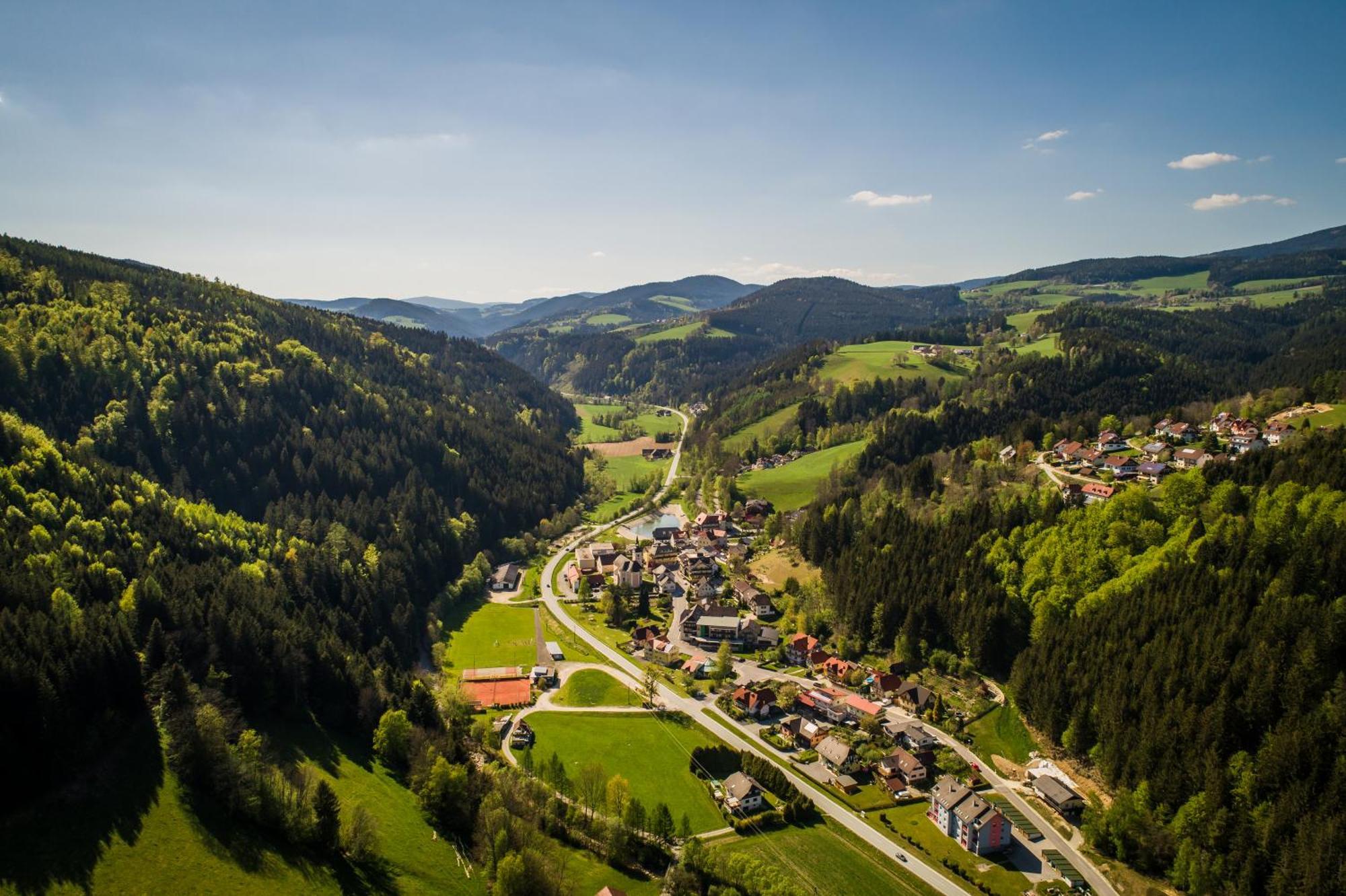 Hotel Moenichwalderhof Monichwald ภายนอก รูปภาพ