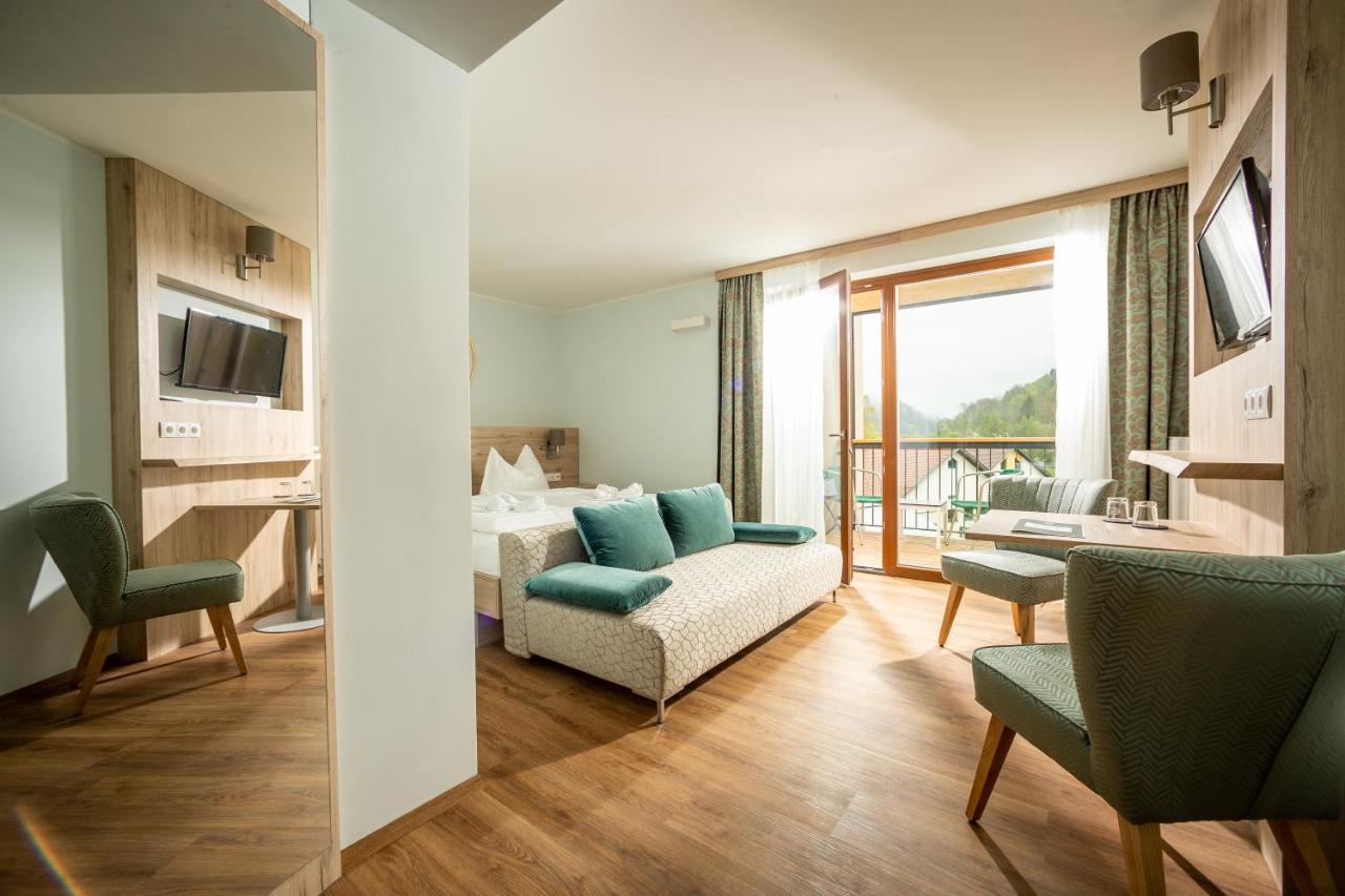 Hotel Moenichwalderhof Monichwald ภายนอก รูปภาพ